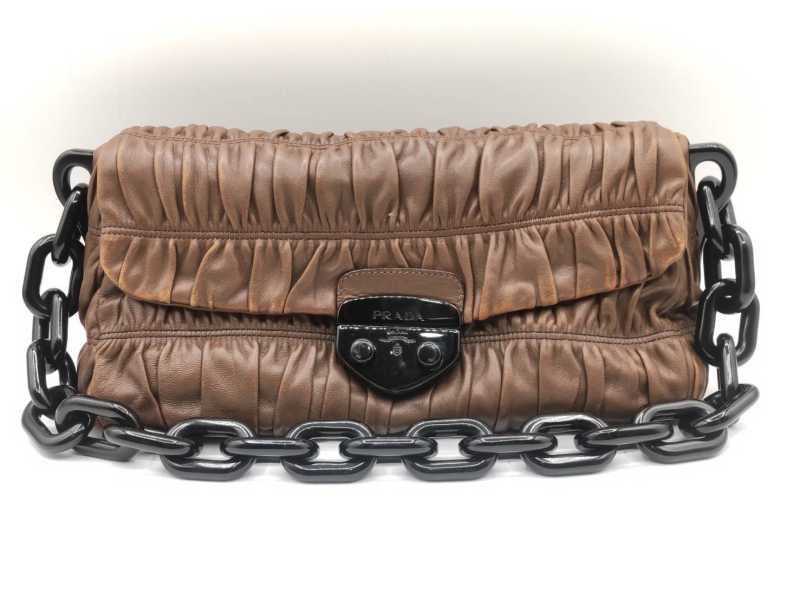 プラダ買取　プラチェーンショルダーバッグ　